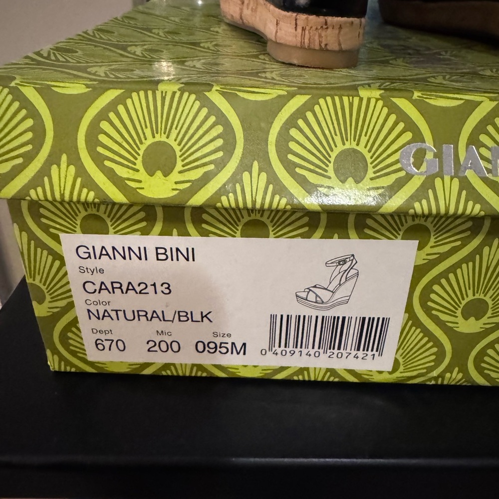 Gianni Bini Black and Tan Platform Shoes - Picture 8 of 11